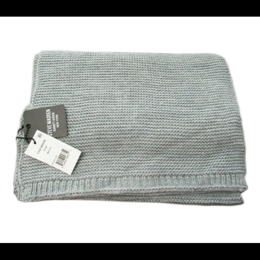 Steve Madden Men’s Scarf
